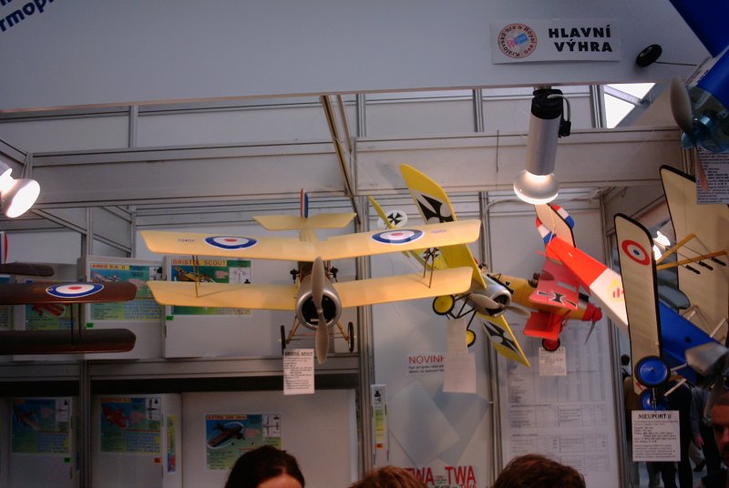 model-hobby-2003-037 